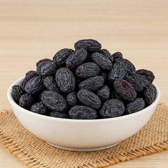 কালো কিসমিস-১০০ গ্রাম (এ)